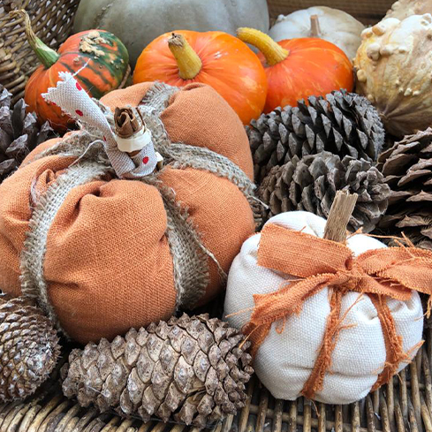 How to make DIY fabric pumpkins