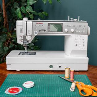 Janome MC6700P – Memory Craft Machine